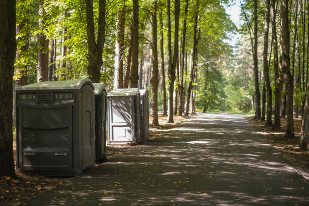 Best Portable bathroom rental  in Oakdale, MN