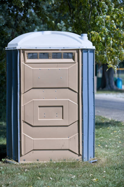 Best High-end porta potty rental  in Oakdale, MN