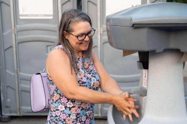 Best Sanitation services for porta potties  in Oakdale, MN